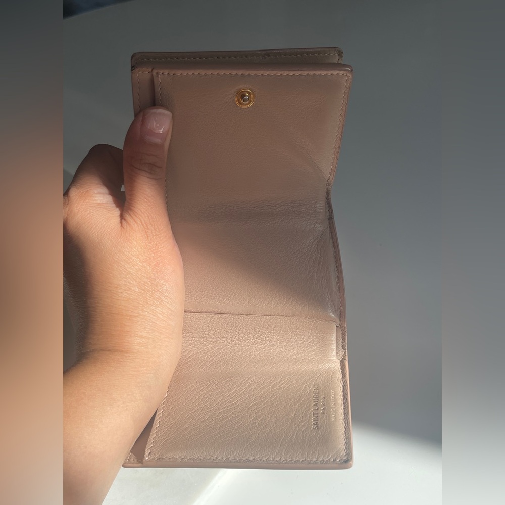 YSL Beige Leather Compact Wallet with Gold Logo - Picture 4 of 14